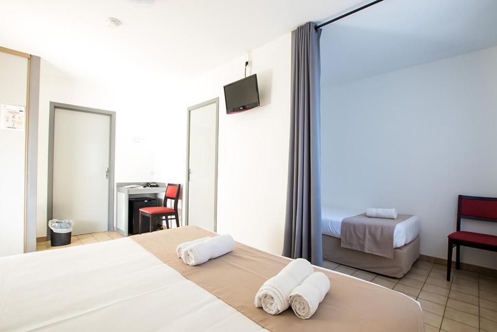 Hotel Du Cros D'Auzon Saint-Maurice-d'Ardeche Экстерьер фото