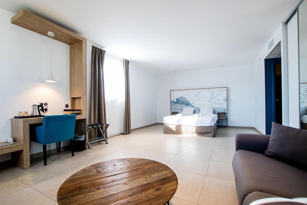 Hotel Du Cros D'Auzon Saint-Maurice-d'Ardeche Экстерьер фото